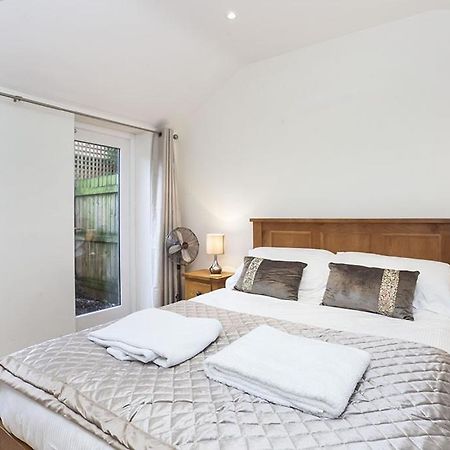 The Beehive Studio Apartment York Exterior foto